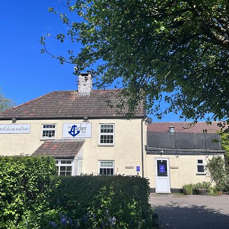 Anchor Inn Oake Bagian luar foto